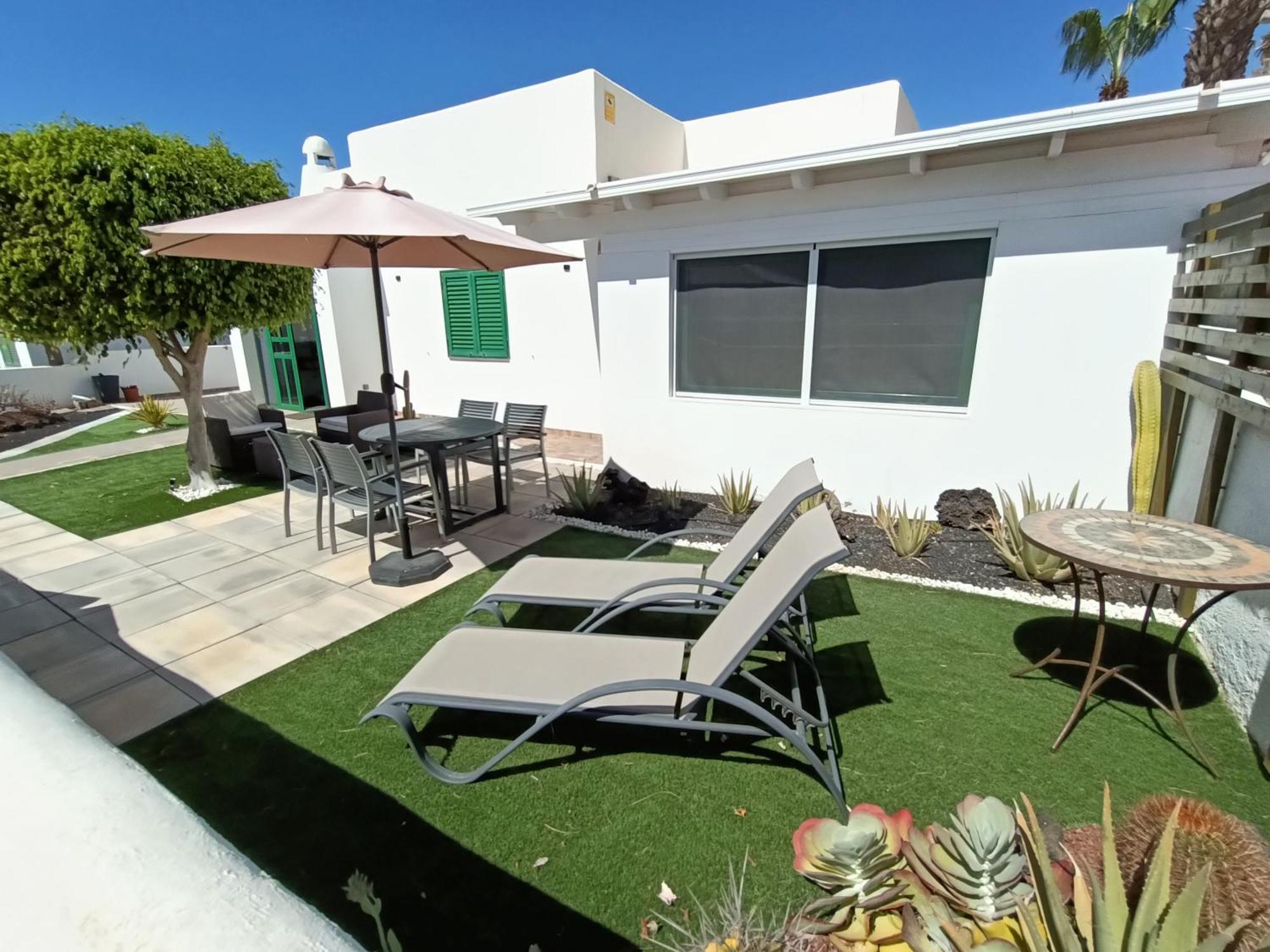 The White House With Pool - * Playa Blanca (Lanzarote)