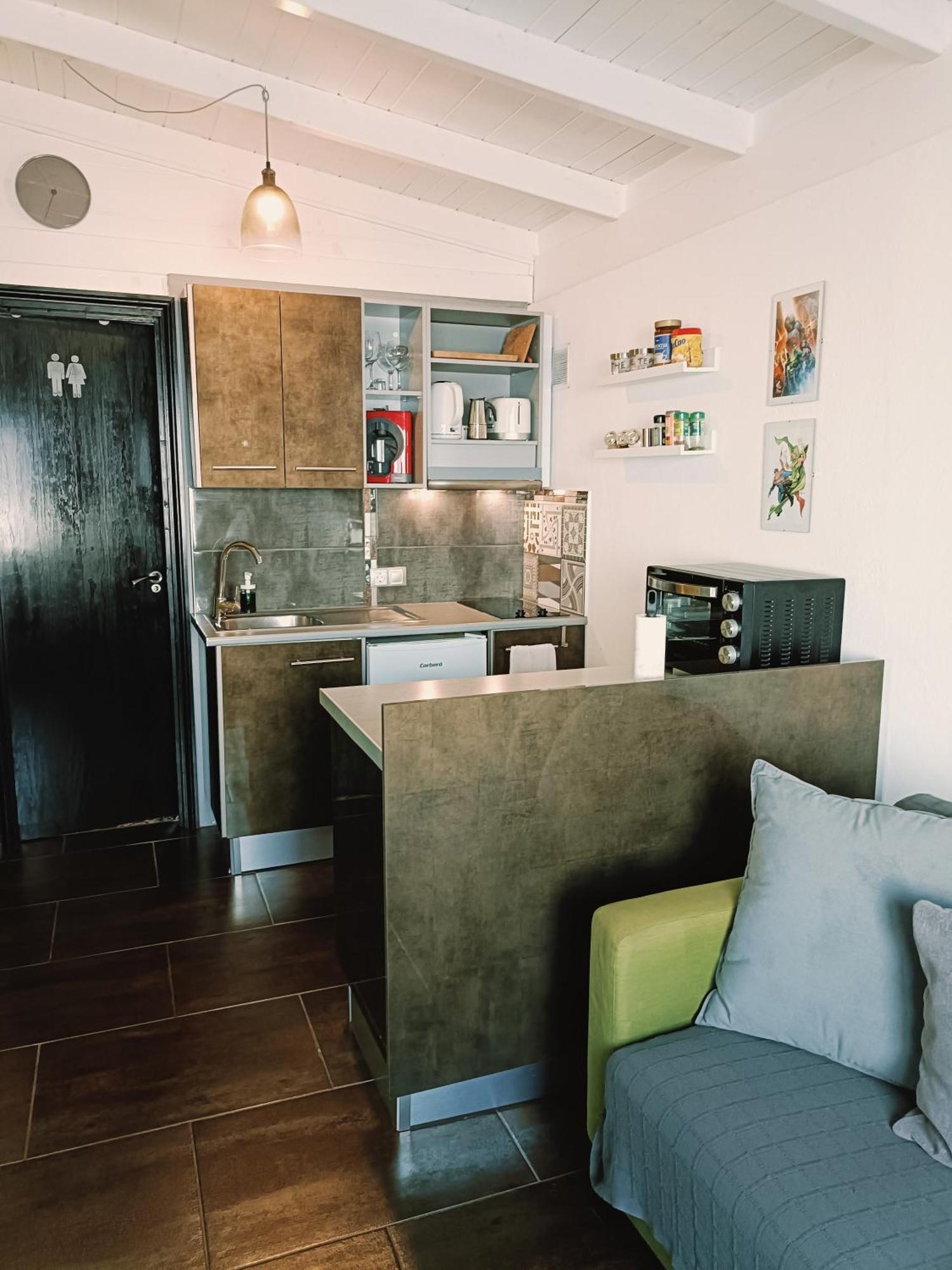 Apartment The White House With Pool -